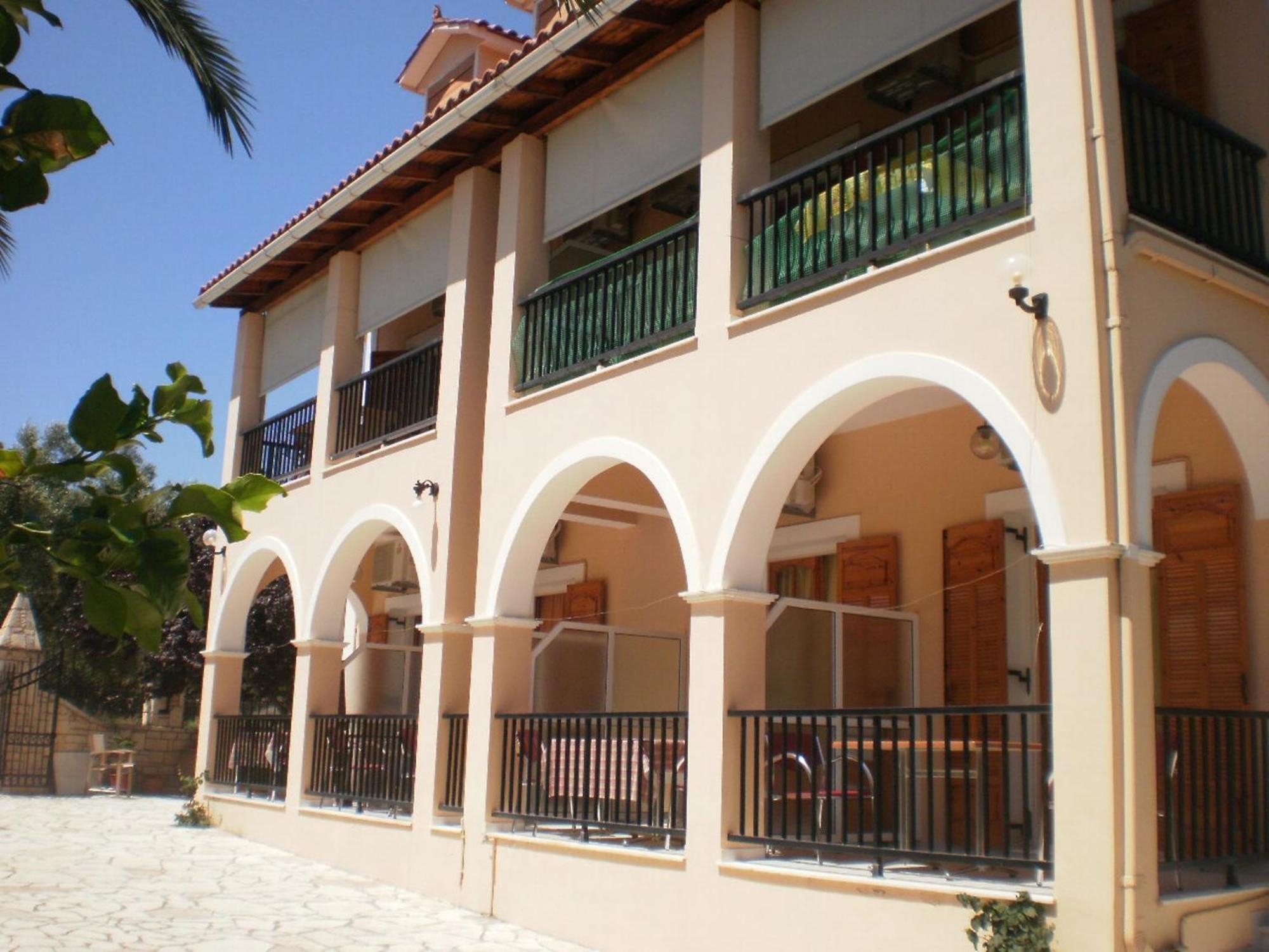 Loukas Inn Family Resort Keri Luaran gambar